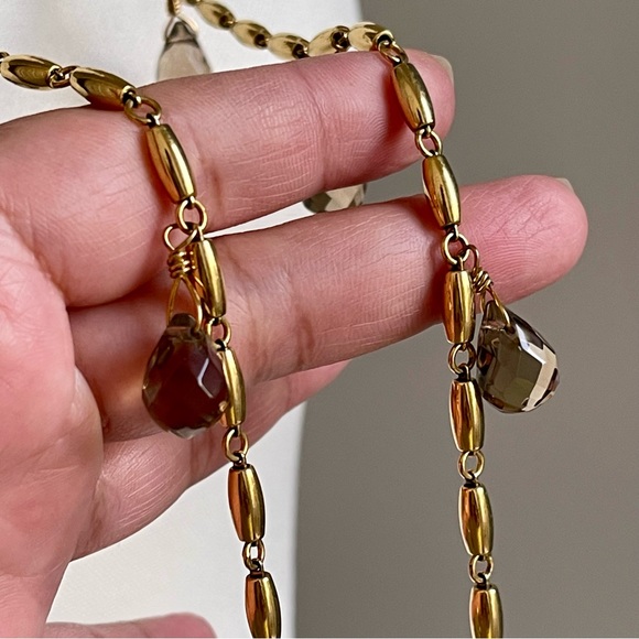 J. CREW GRAY SMOKEY FACETED TEARDROP BEADED GLASS CHARMS 44"-46" LONG GOLD TONE - Picture 3 of 10